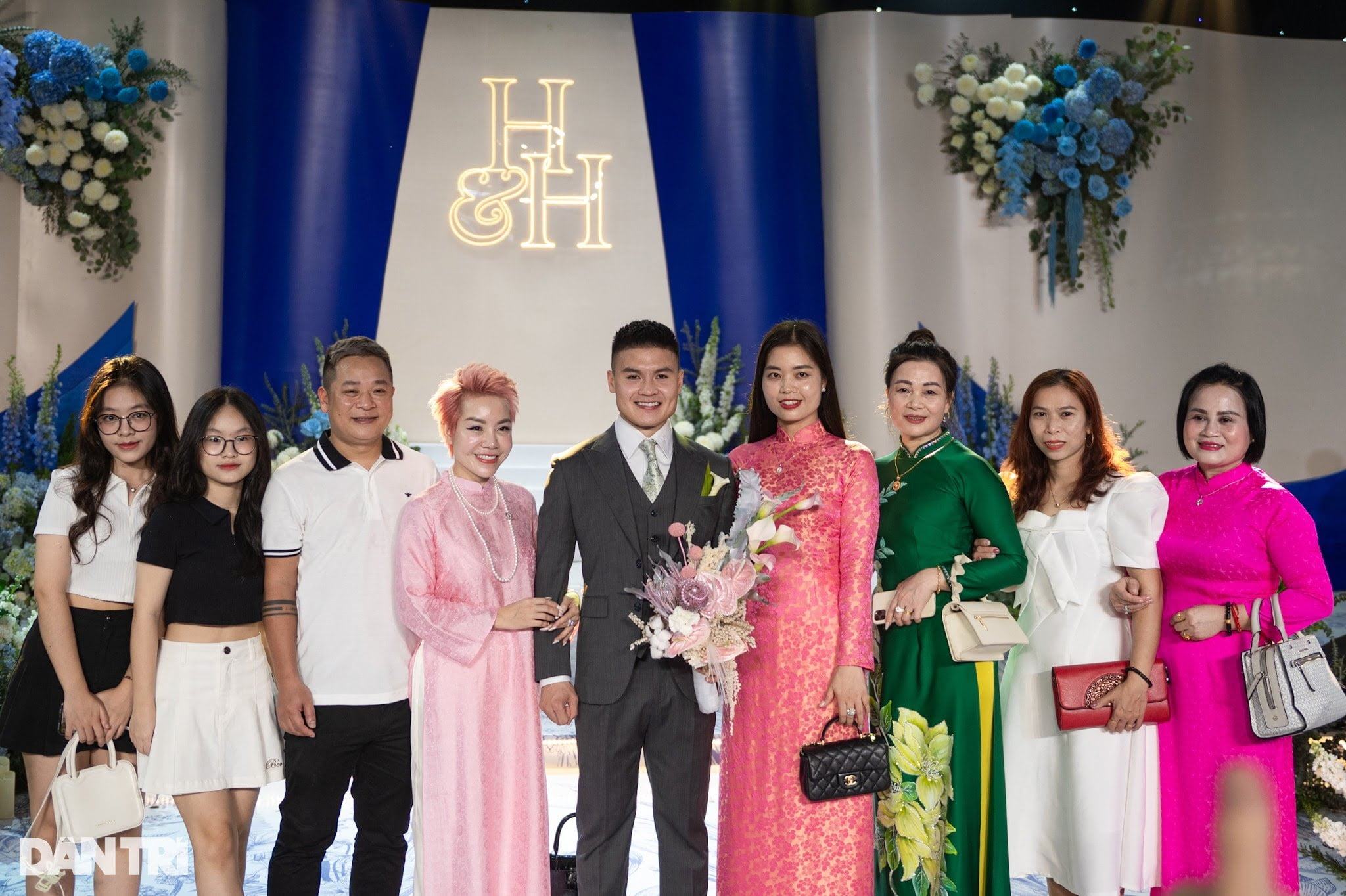 Toàn cảnh đám cưới Quang Hải - Chu Thanh Huyền - Ảnh 4.