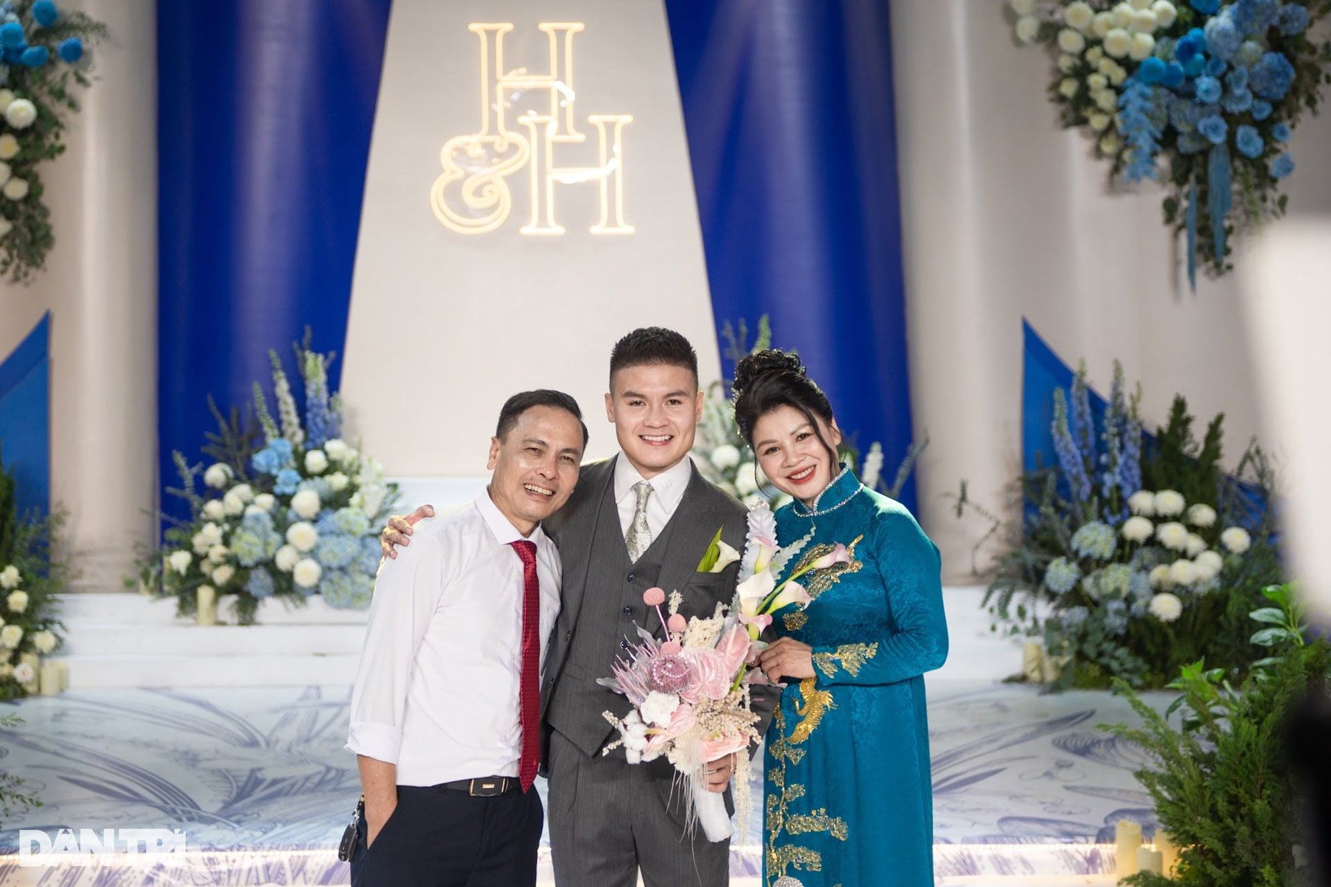 Toàn cảnh đám cưới Quang Hải - Chu Thanh Huyền - Ảnh 2.