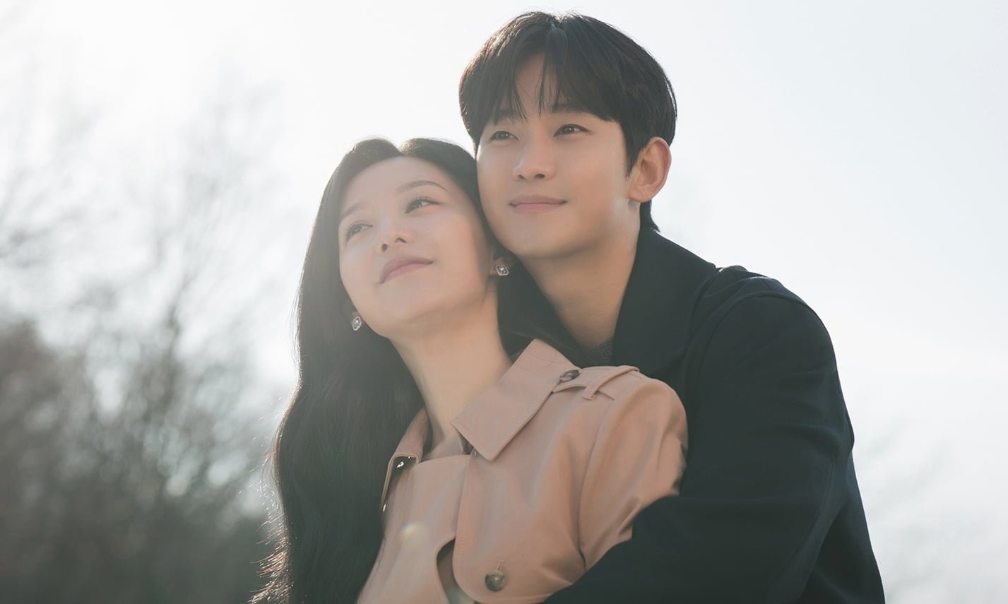 Kim Soo Hyun cứu ‘Nữ hoàng nước mắt’