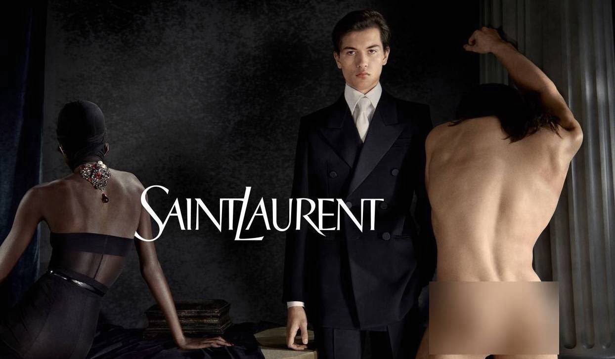 Nhà mốt Saint Laurent gây tranh cãi khi để người mẫu khỏa thân