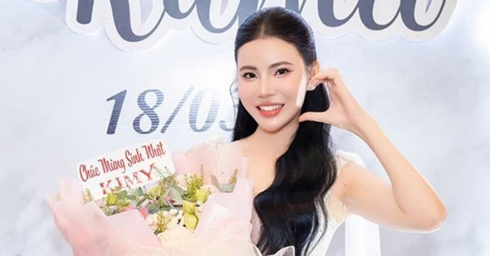 Lê Kim Khỏe: Á hậu 1 Hoa hậu Việt Nam Thời đại 2024 khoe sắc vóc nổi bật ở tuổi 22
