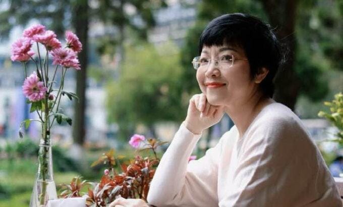 MC Thảo Vân bất cẩn không khóa cửa, trộm lấy trọn 10 chiếc đồng hồ