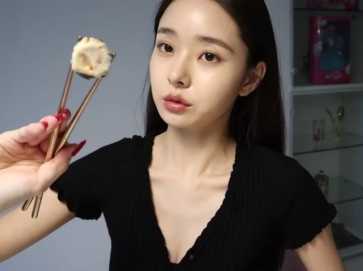 Da 'kêu cứu' vì thiếu những chất này, không bổ sung dưỡng mấy cũng thừa- Ảnh 3.
