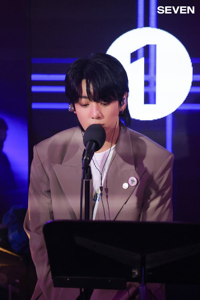 Jungkook phá đảo Billboard: Siêu hit Seven làm nên lịch sử Kpop! Ảnh 3