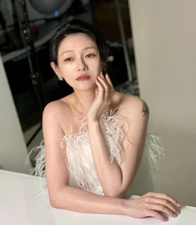 Chia sẻ từ một người bạn của Từ Hy Viên vô tình khiến truyền thông xứ Trung lại sôi sục về sự ra đi của nữ diễn viên.