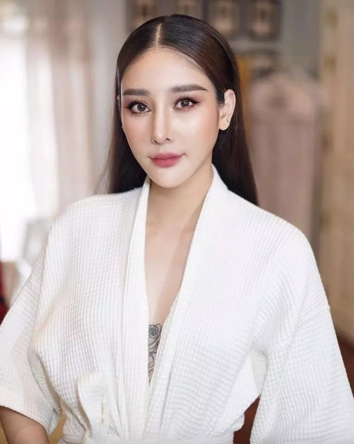 Từ khi Tangmo Nida qua đời, bạn trai và đồng nghiệp luôn buồn bã. Những người yêu quý nữ diễn viên mới tổ chức lễ tưởng nhớ cho cô vào tháng 2 năm nay. Ảnh: Sưu tầm