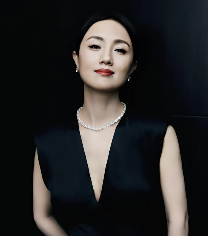 Một đạo diễn vốn là bạn thân của Chu Viên Viên kể, lần cuối cùng hai người nói chuyện qua điện thoại là nữ diễn viên ho rất nhiều. (Ảnh 163)