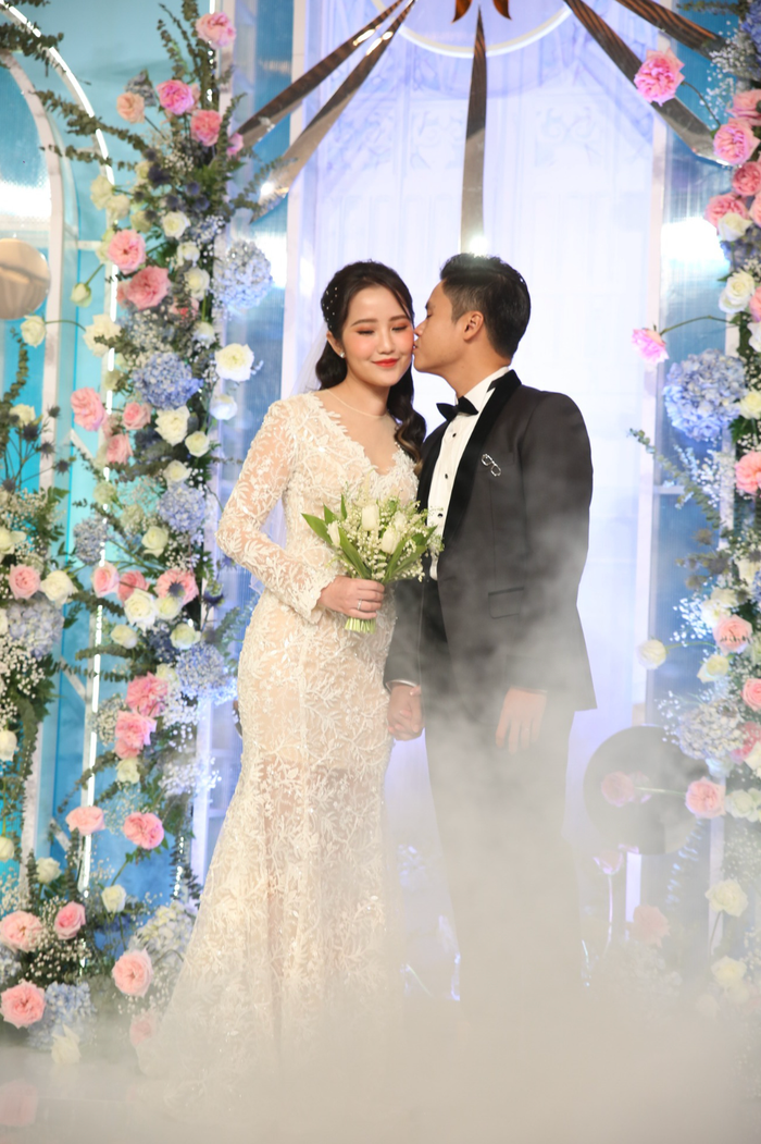Cả hai quyết định về chung nhà chỉ sau 6 tháng 'yêu lại'. (Ảnh: Sưu tầm)