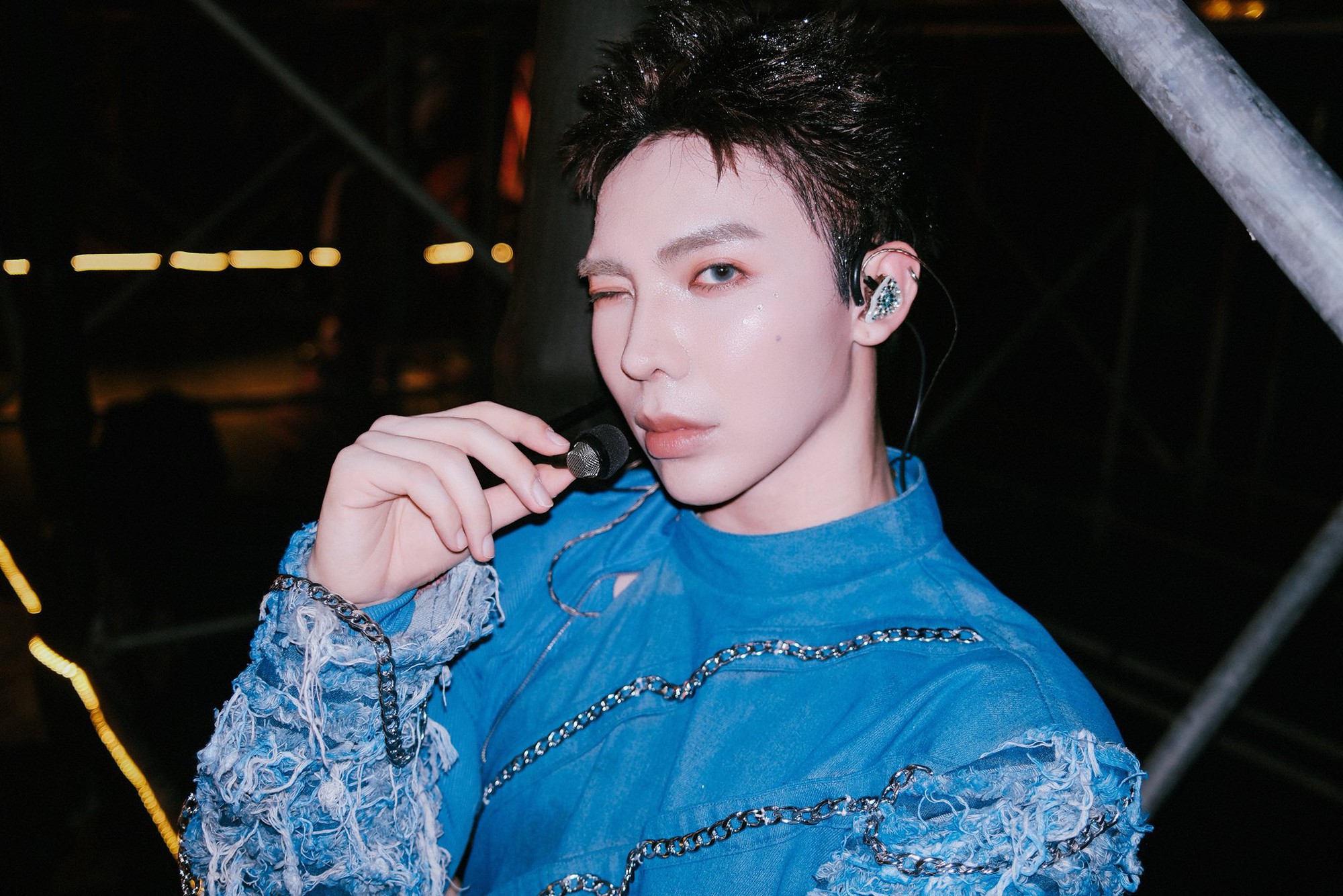 Hoà Minzy lộ nhan sắc sưng phù gây sốc- Ảnh 2.