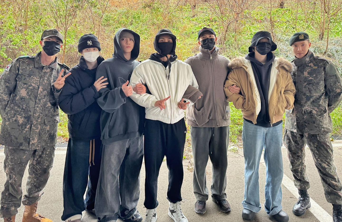 HYBE bị tố 'ăn cắp ý tưởng của BTS', nguyên nhân có liên quan đến SEVENTEEN Ảnh 1