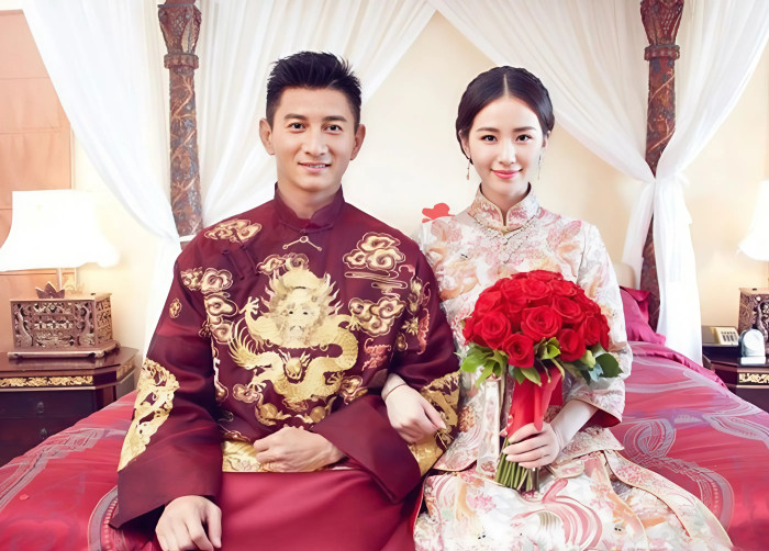 Blogger nổi tiếng cho biết, cặp đôi đang bí mật thoả thuận ly hôn và phân chia khối tài sản hơn 2.876 tỷ đồng. (Ảnh: Weibo)