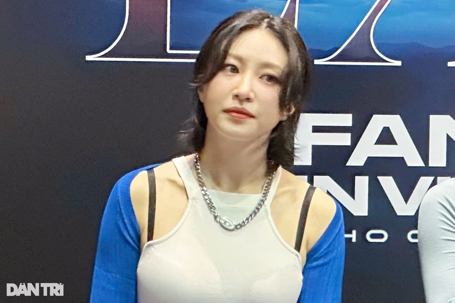 Hani thay đổi hình tượng