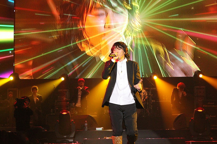 Ca sĩ kỳ cựu Kim Jang Hoon.