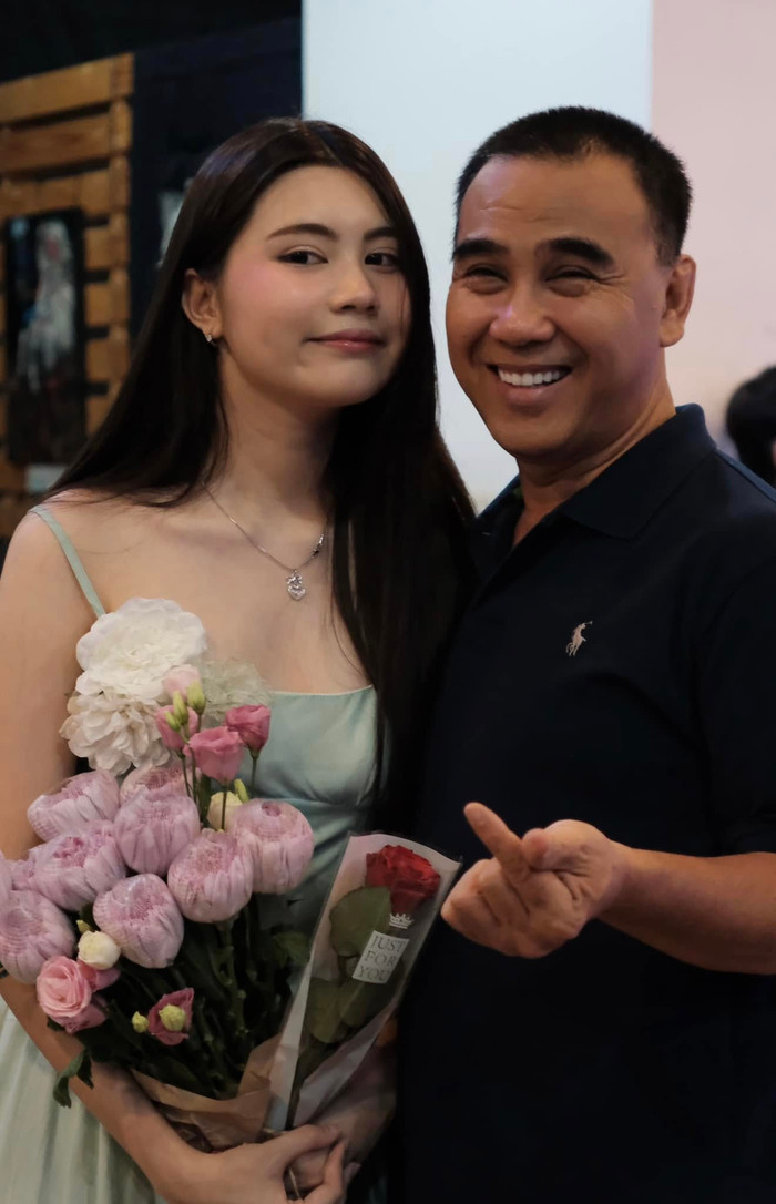 Quyền Linh luôn tạo mọi điều kiện, ủng hộ các con phát triển bản thân. (Ảnh: FBNV)