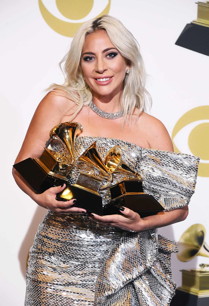 Lady Gaga chiến thắng giải Emmy đầu tiên trong sự nghiệp Ảnh 3