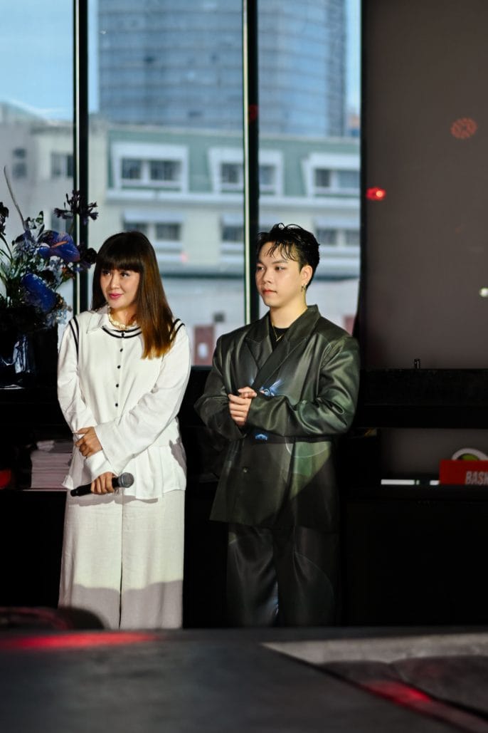 Lưu Thiên Hương và học trò Trung Bùi