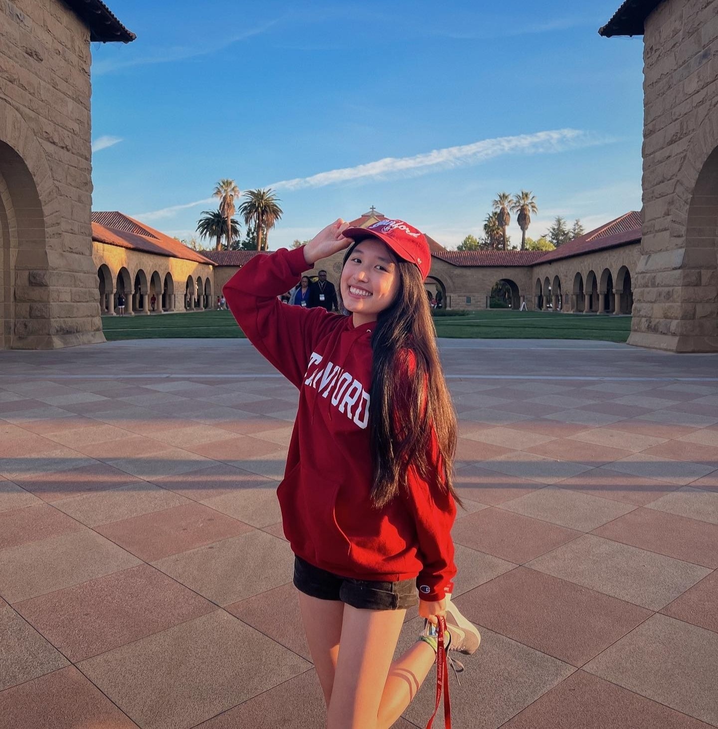Jenny Huynh Forbes Under 30 anh 6