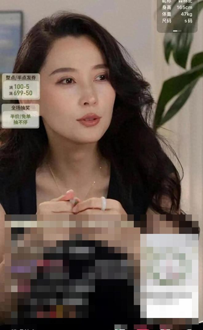 Nhan sắc thật của tình mới Uông Phong ra sao mà được khen đẹp hơn Chương Tử Di