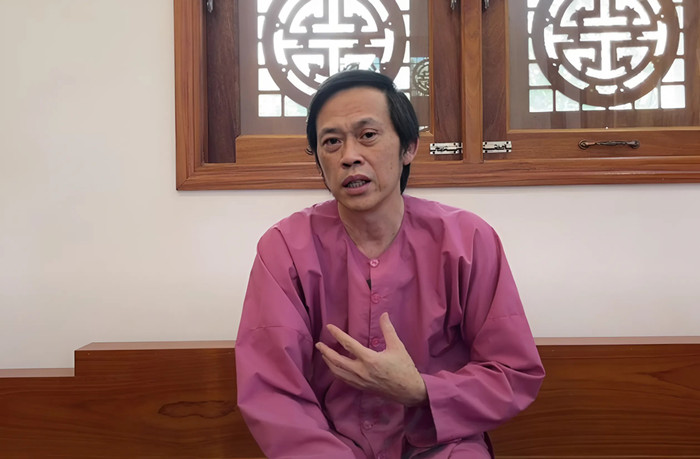 Hoài Linh từng phải lên tiếng xin lỗi và giải thích vì chậm trễ trong việc giải ngân tiền từ thiện.