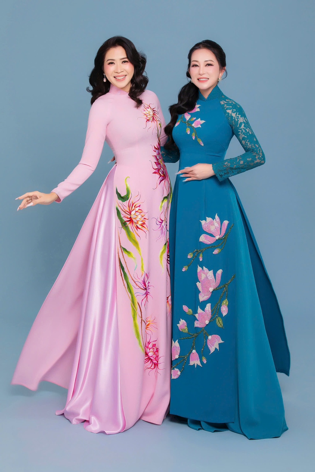 Ca sĩ Hương Thủy về nước, hội ngộ MC Quỳnh Hoa