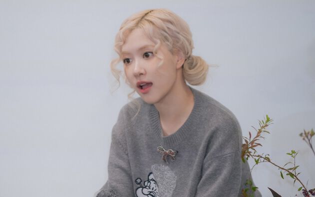 Rosé BLACKPINK: ‘Quay lưng’ với Hàn Quốc hay bước đi chiến lược toàn cầu?