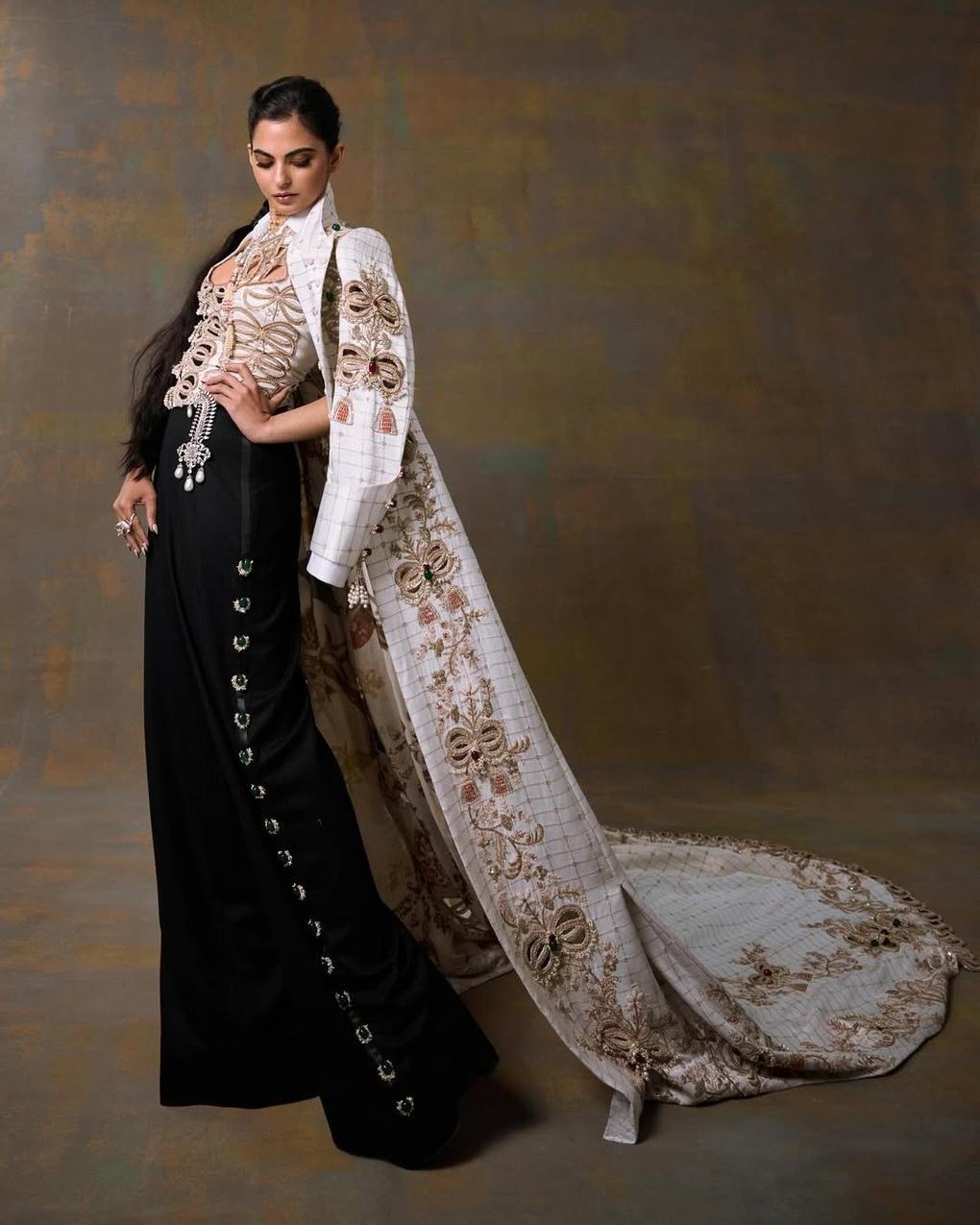 Bộ trang phục dự Met Gala của Isha Ambani.