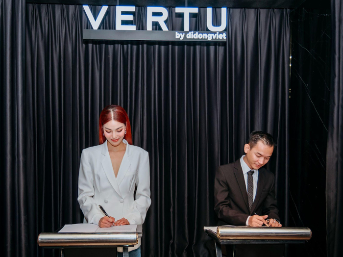 Vertu Việt Nam và Lan Khuê đã diễn ra buổi ký kết, chính thức “bắt tay” cho nhiều hoạt động sắp tới.