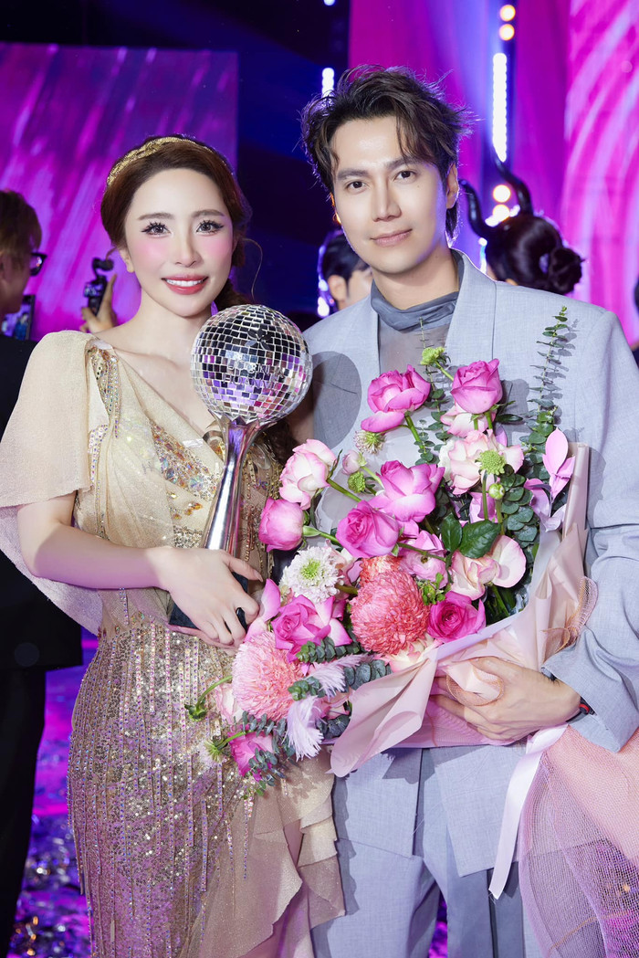Mối quan hệ thực sự của Quỳnh Nga và Việt Anh khiến nhiều người không khỏi tò mò.
