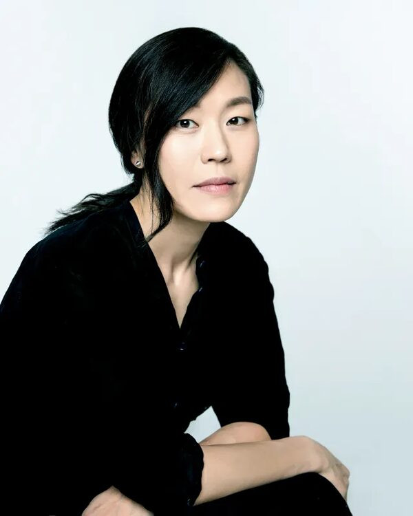 Lee Bo Young