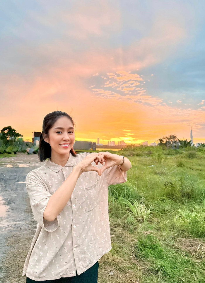 Thực tế, Lê Phương chỉ đang chia sẻ lại bức ảnh khi mang thai vào năm 2019.