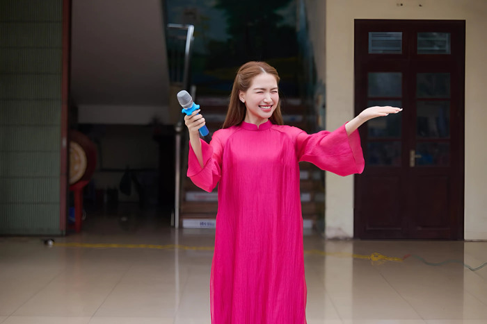 Hòa Minzy có gì ở tuổi 30? Ảnh 5